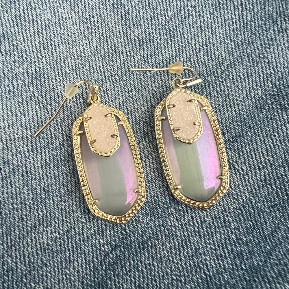 Kendra Scott Emmy Earrings